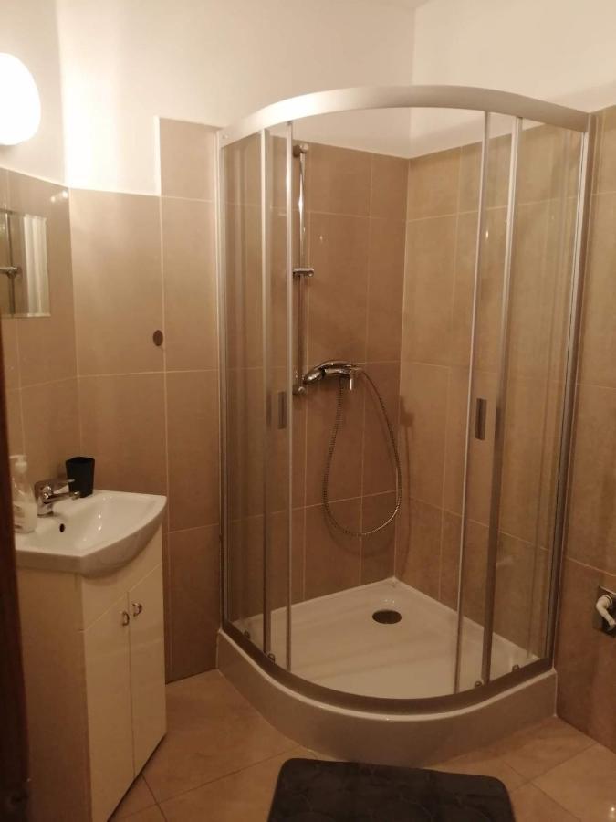 Konde Apartments B Dunaszerdahely Kültér fotó