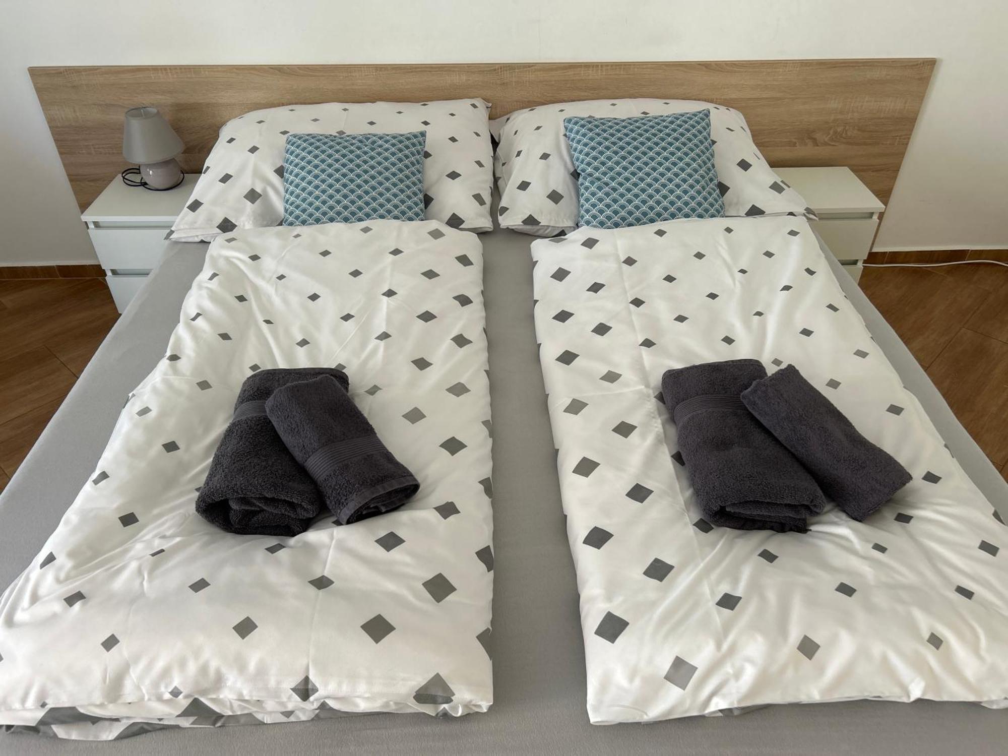Konde Apartments B Dunaszerdahely Kültér fotó