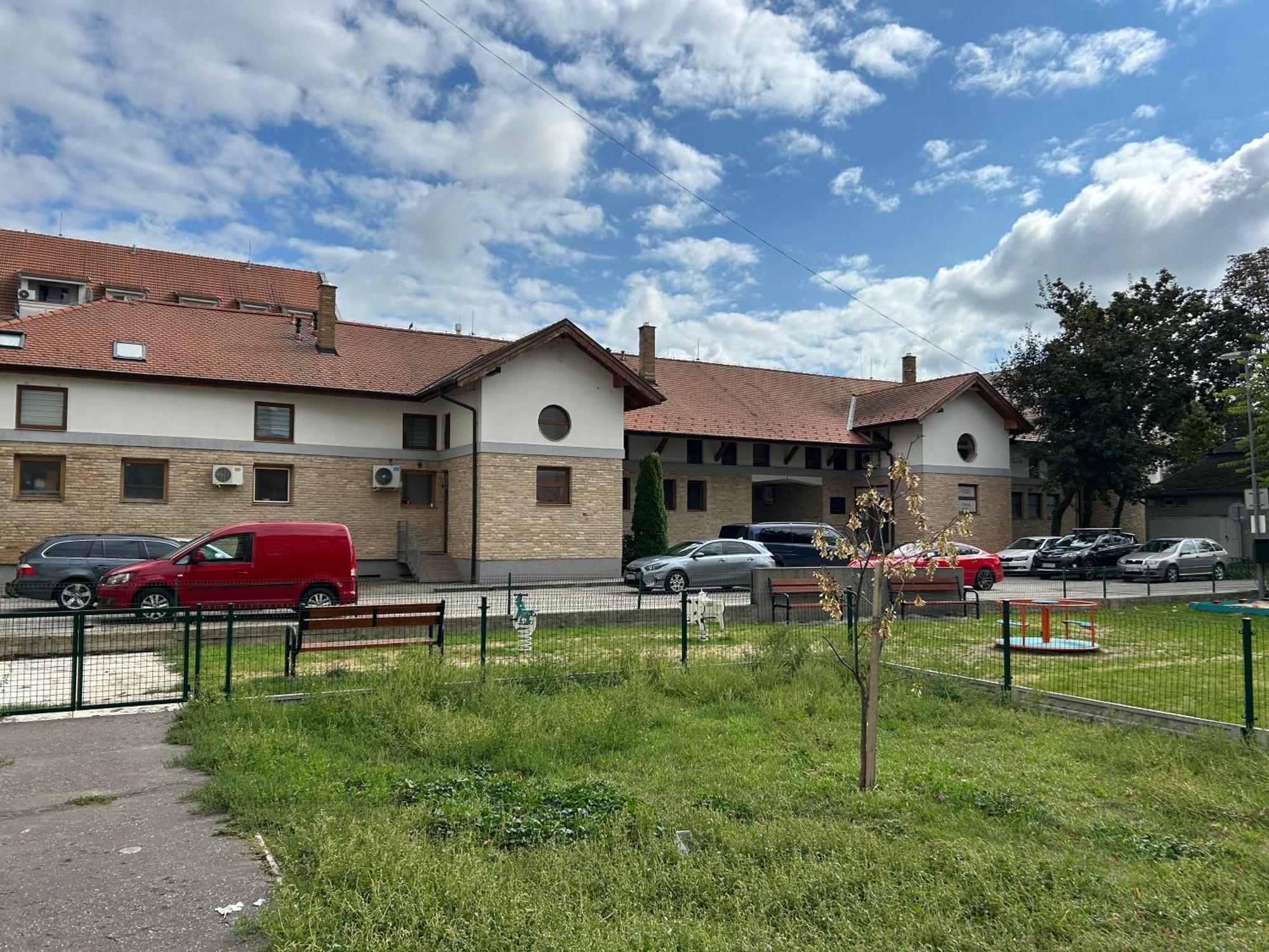 Konde Apartments B Dunaszerdahely Kültér fotó